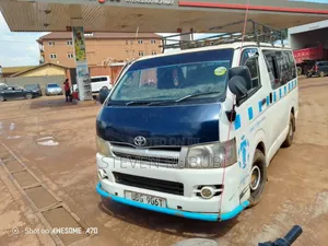 Toyota HiAce 2006