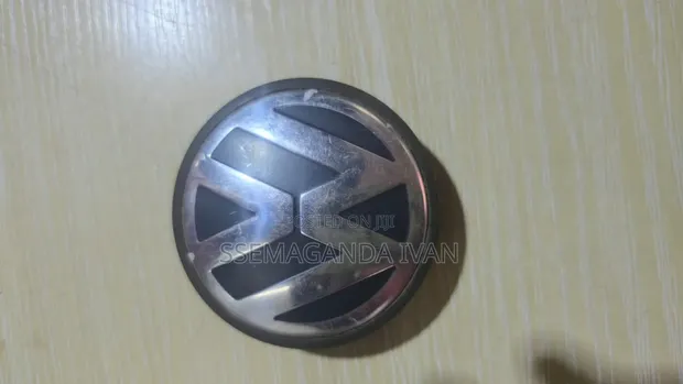 VW Centre Caps for Golf, Polo, Tiguan, Touareg - 1