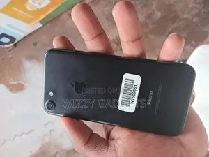 New Apple iPhone 7 32GB Black