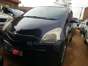 Toyota Ractis 2005 Black