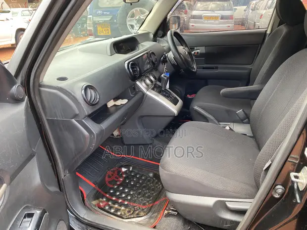 Toyota Corolla Rumion 2008 Black - 1