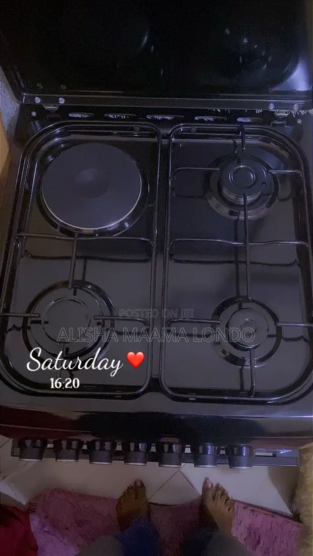 Used Stand Cooker - 50x50cm, 4 Burners - 1
