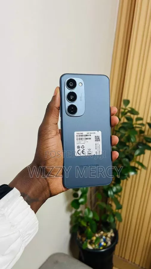 New Tecno Spark 40 Pro+ 256GB Black - 1