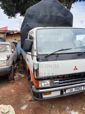 Mitsubishi Canter Lorry 2016 White