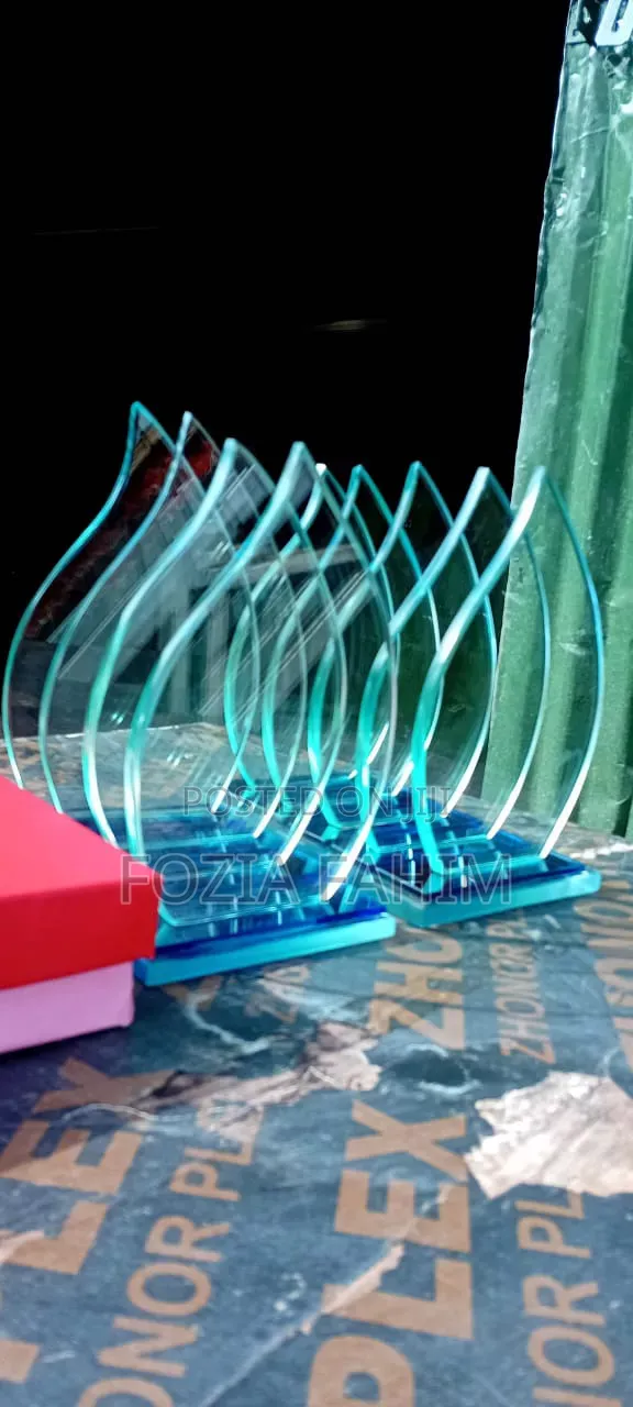 High Quality Glass Trophy - 1