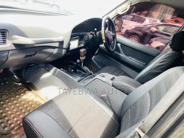 Toyota Land Cruiser VX 1999 - 1