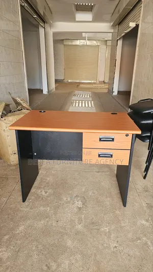 Simple 1 Meter Office Table (Refurbished)