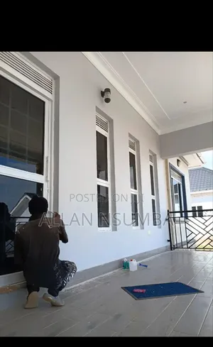 Professional House Painter - 5+ Years Experience - Kampala
