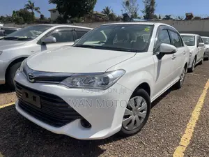 Toyota Axio 2016