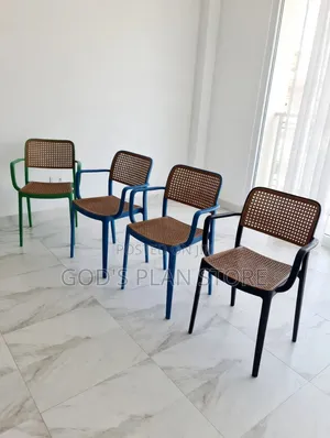 Green Frame Plastic Dining Chairs (Set of 1)