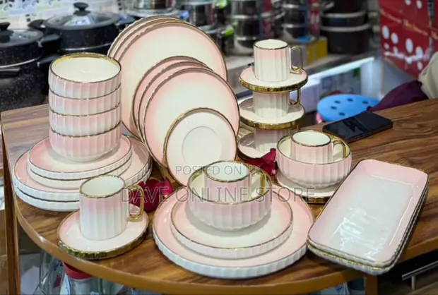32pc Pink Camouflage Dinner Set - 1