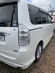 Toyota Noah Si 2011 White - 5