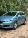 Toyota Wish 2012 Blue - 2