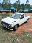 Nissan Pick-Up 1995 White - 3