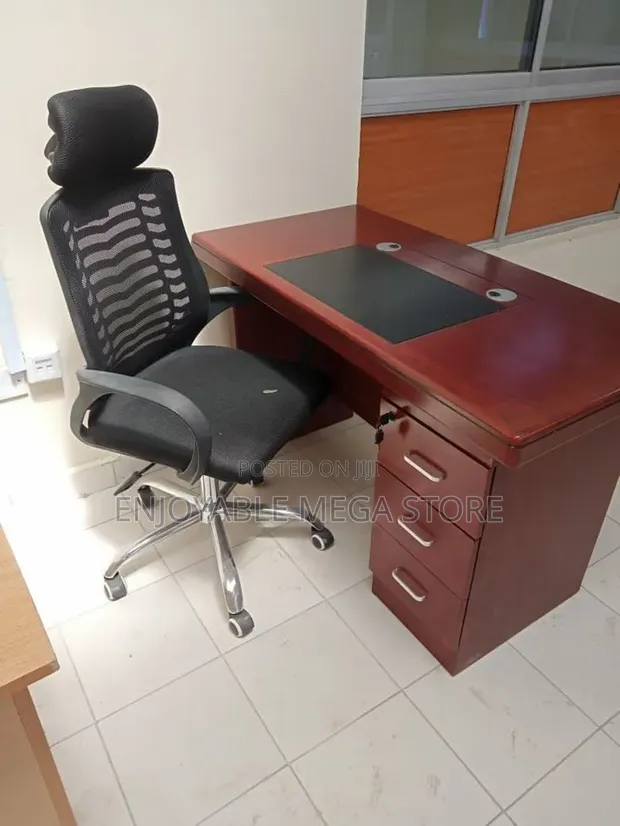 Executive Ergonomic Office Chair and Table - 1