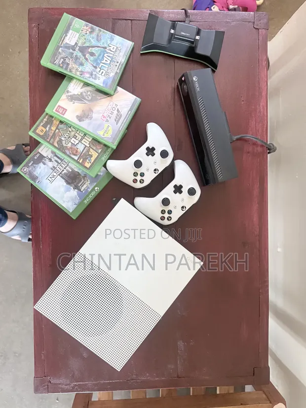 Xbox One S with Kinect, 2 Controllers, Charger & 4 Games - 1
