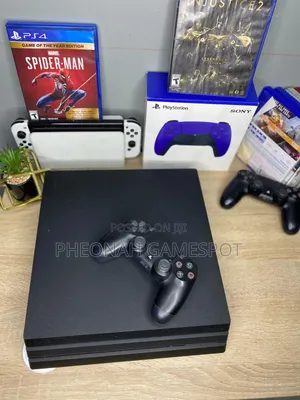 Chipped PS4 Pro with 35 Games