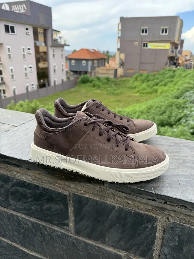 Caterpillar Men's Casual Sneakers - 1