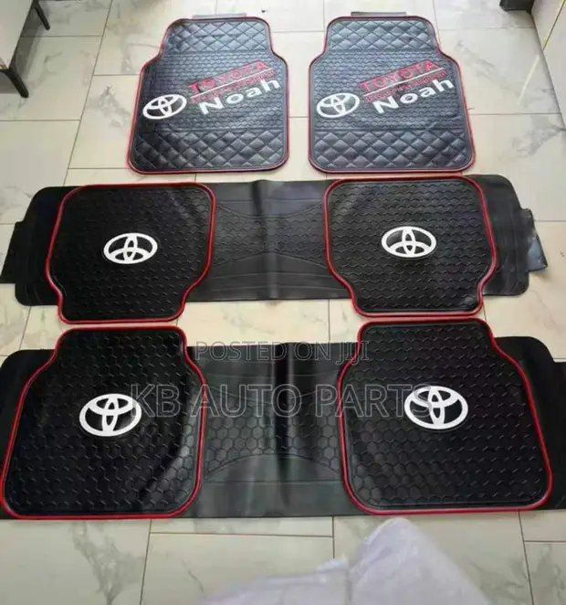 Toyota Noah Floor Mats (7 Seater) - 1