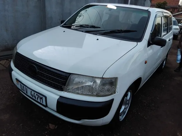 Toyota Probox 2005 White - 1
