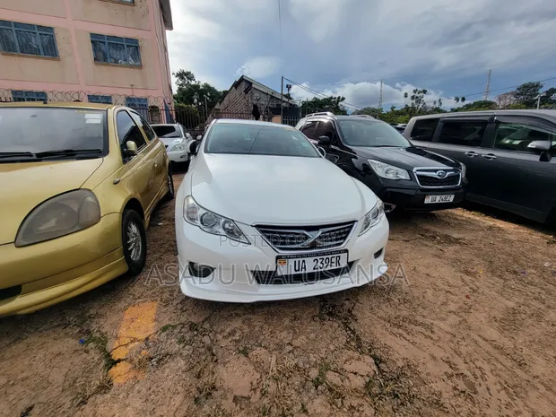 Toyota Mark X 2012 White - 1