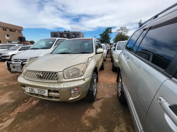 Toyota RAV4 1997 Gray - 1