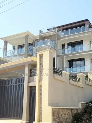 8-Bedroom Mansion for Sale in Lubowa, Entebbe Road