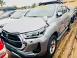 Toyota Hilux 2020 Silver - 3