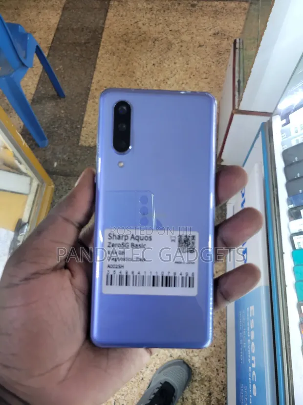 Sharp Aquos Zero 5G Basic 128GB - 1
