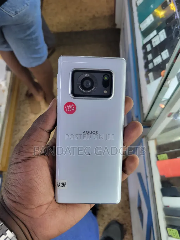 Sharp Aquos R6 128GB White - 1