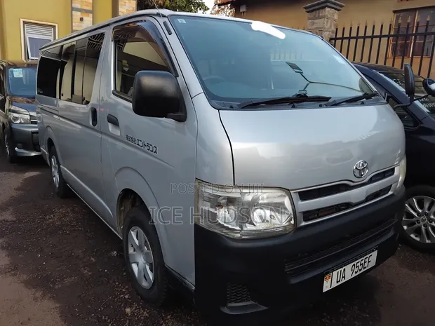 Toyota HiAce 2008 Silver - 1