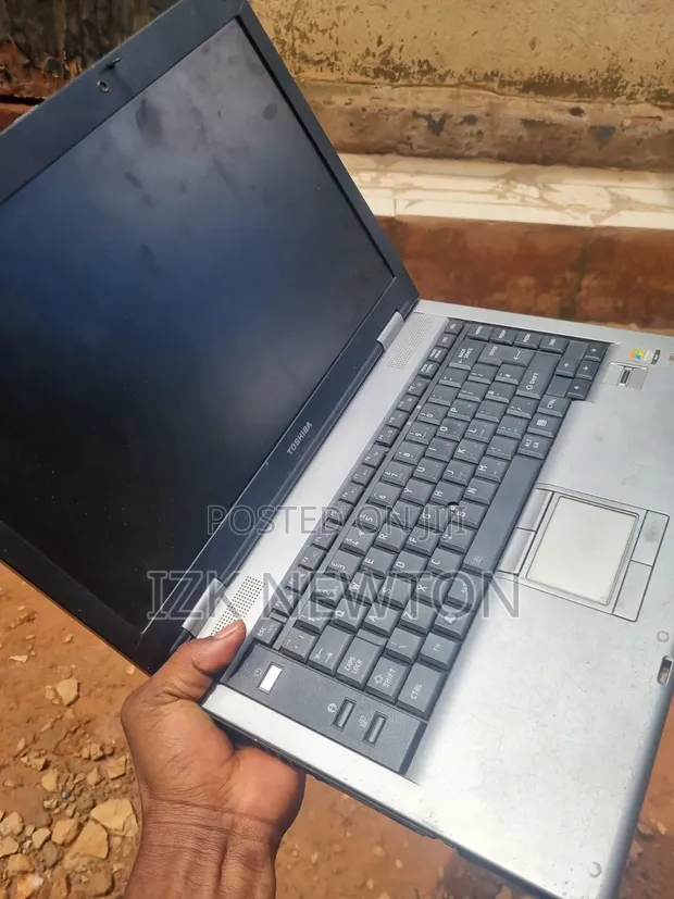 Toshiba C40 Laptop - 12GB RAM, 256GB HDD - 1