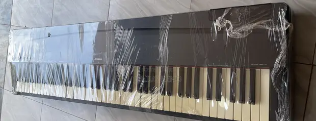 Yamaha Electronic Piano P-70 - 1