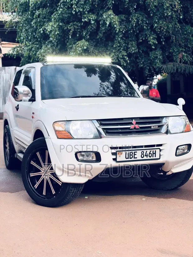 Mitsubishi Pajero 2007 White - 1