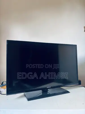 32 Inch Samsung TV