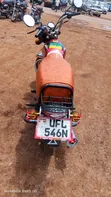 Bajaj Boxer 100 2023 Red - 3
