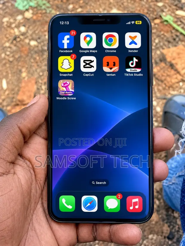 Apple iPhone 11 Pro Max 64GB Gray - 1