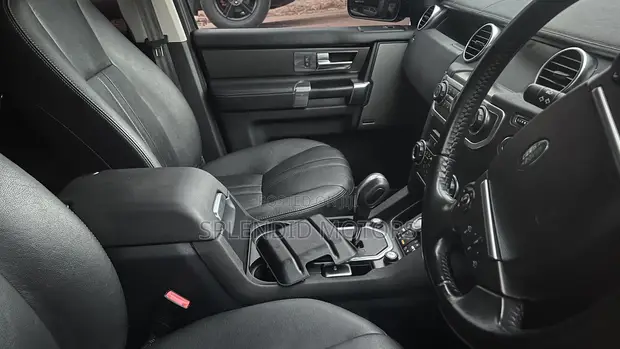 Land Rover Discovery 2011 Gray - 1