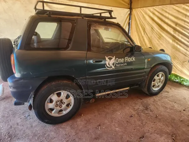 Toyota RAV4 Base FWD 1997 Blue - 1