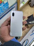 Sharp Aquos Sense 3 SHV45 64GB White - 5