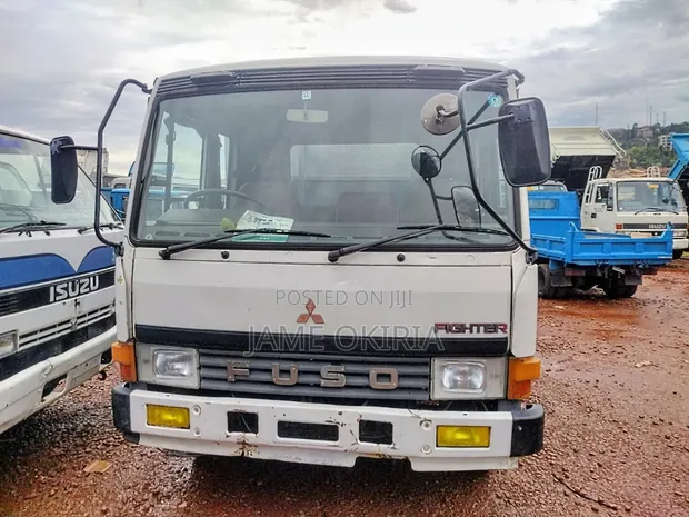 Mitsubishi Fuso Fighter 4 Ton Truck - 1