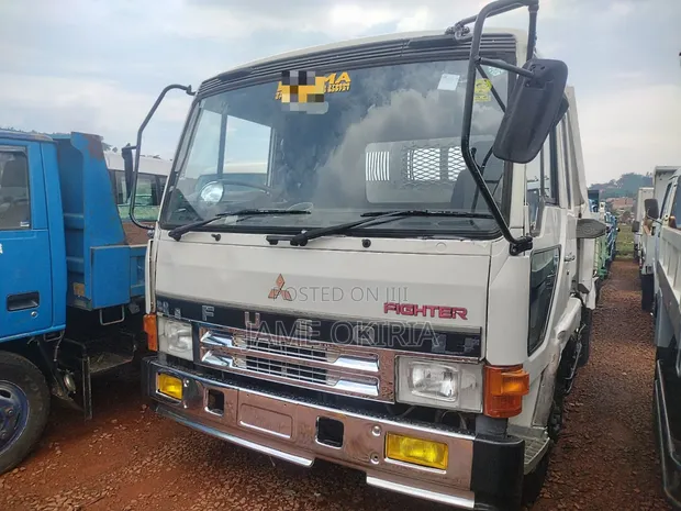 Mitsubishi Fuso Fighter 4 Ton Rigid Truck - 1
