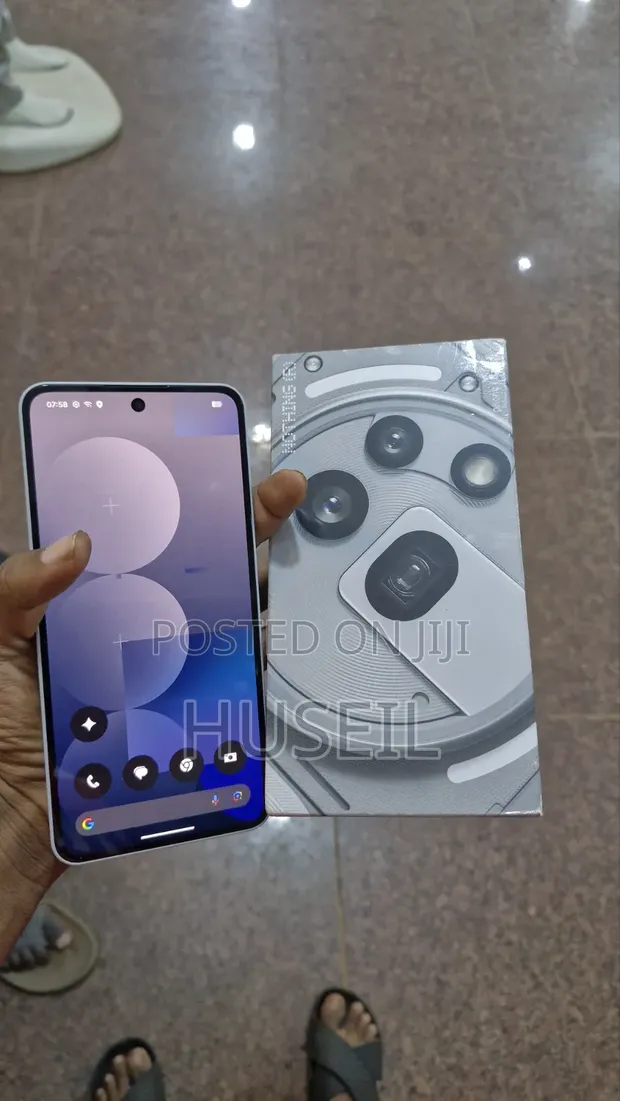 New Nothing Phone 3a Pro 256GB Silver - 1