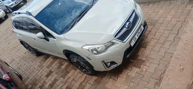 Subaru XV 2013 Green - 1