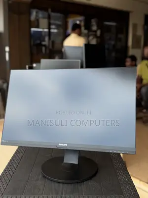 27 Inch Philips IPS Monitor - 2K Display, Type-C