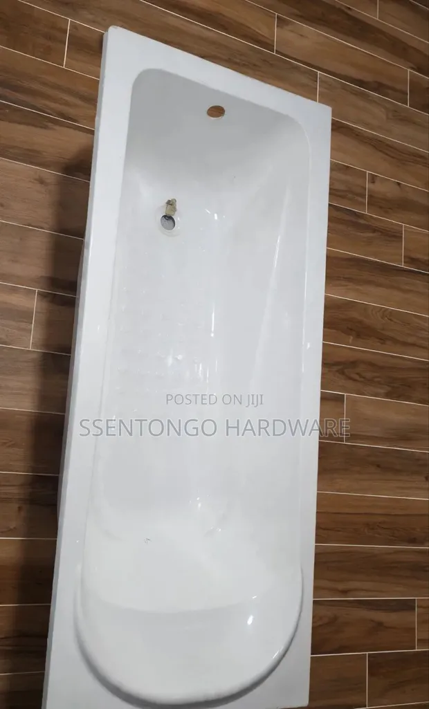 Bathtub Fiber 170x70cm - Brand New - 1