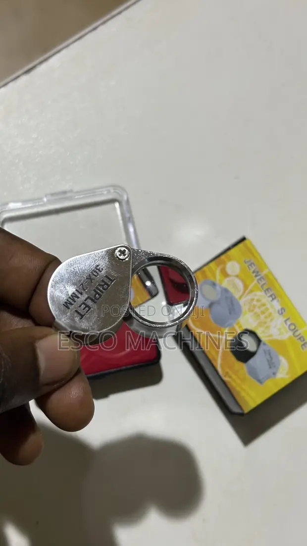 Triplet Magnifying Glass / Jeweler's Loupe (30X) - 1