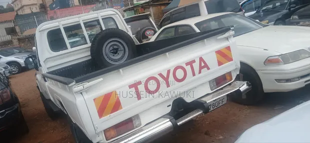 Toyota Land Cruiser 2016 White - 1