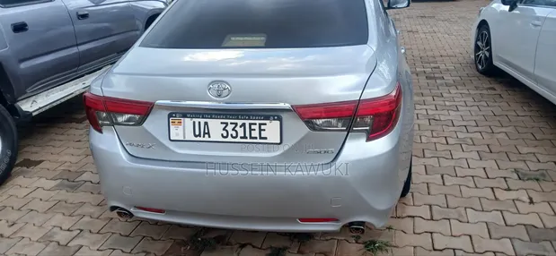 Toyota Mark X 2011 Silver - 1
