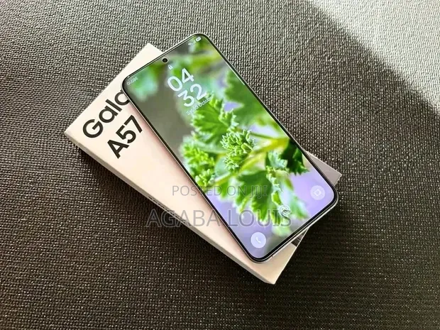 New Samsung Galaxy A57 256GB Gray - 1